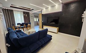 Tower Bridge Apartment